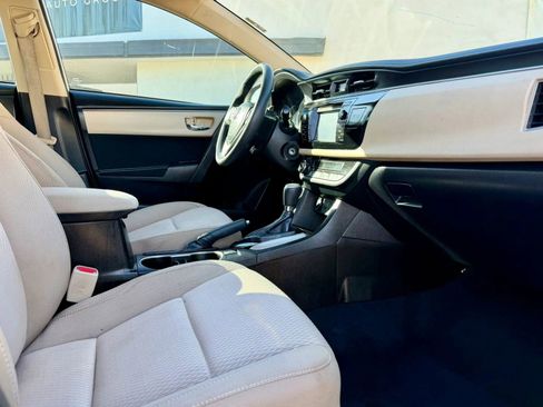 Used 2014 Toyota Corolla LE FWD image 6