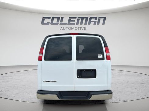 Used 2020 Chevrolet Express 3500 LT w/ LT Preferred Equipment Group RWD image 6
