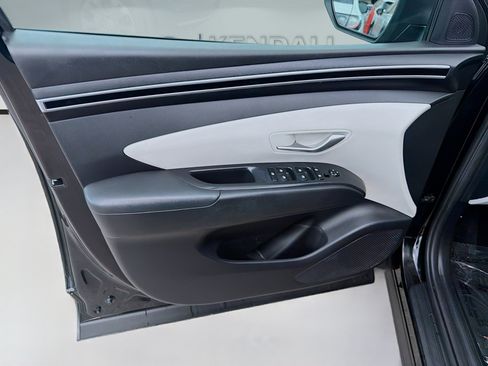 Used 2023 Hyundai Tucson SE AWD/4WD image 17