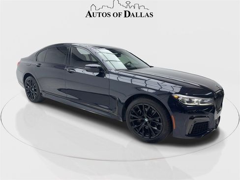 Used 2022 BMW 740i w/ Luxury Rear Seating Package image 2