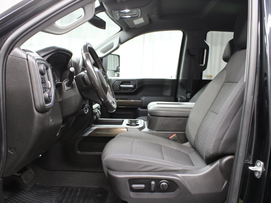 Used 2022 Chevrolet Silverado 2500 LT w/ Midnight Edition AWD/4WD image 15