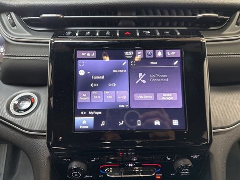 Used 2024 Jeep Grand Cherokee L Altitude image 21