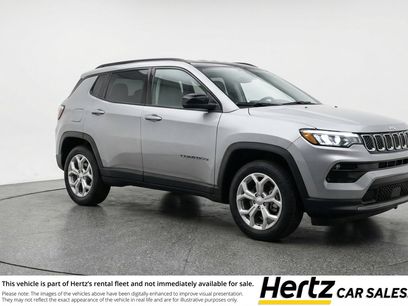 Used 2025 Jeep Compass Latitude