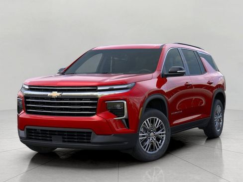 New 2026 Chevrolet Traverse LT w/ Driver Confidence Package AWD/4WD image 8