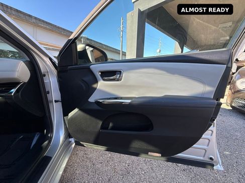 Used 2013 Toyota Avalon XLE Touring image 42