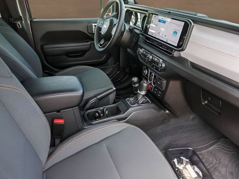Used 2025 Jeep Wrangler Unlimited Sport S 4xe AWD/4WD image 28