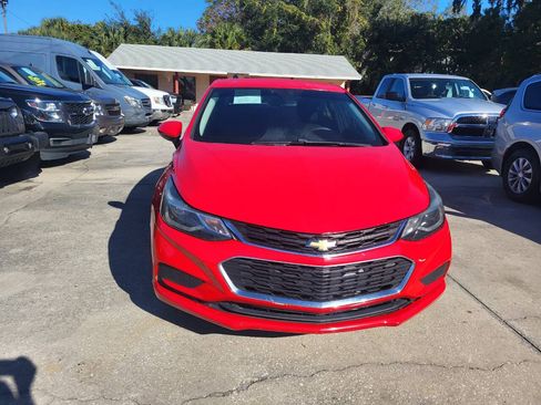 Used 2018 Chevrolet Cruze LT w/ LT Fleet Convenience Package FWD image 6