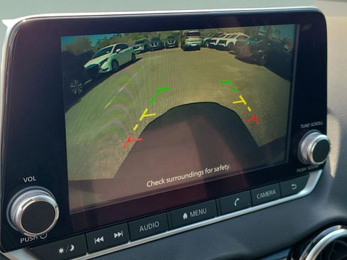 New 2025 Nissan Sentra SR image 29