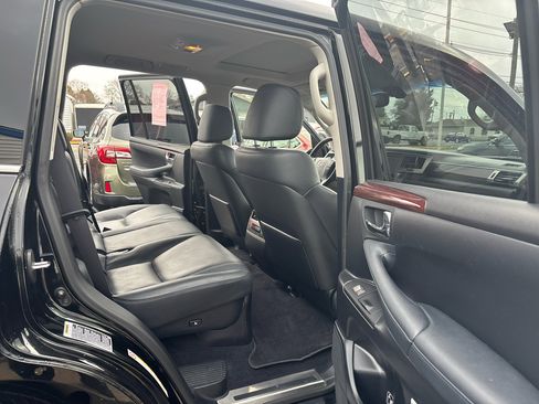 Used 2015 Lexus LX 570 4WD image 16