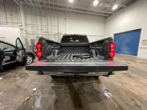 Used 2015 Chevrolet Silverado 2500 LT w/ LT Convenience Package image 11