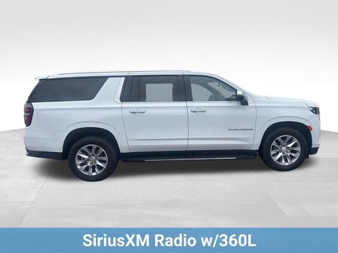 Used 2023 Chevrolet Suburban Premier image 10