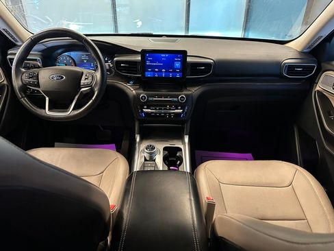 Used 2020 Ford Explorer Limited AWD/4WD image 9