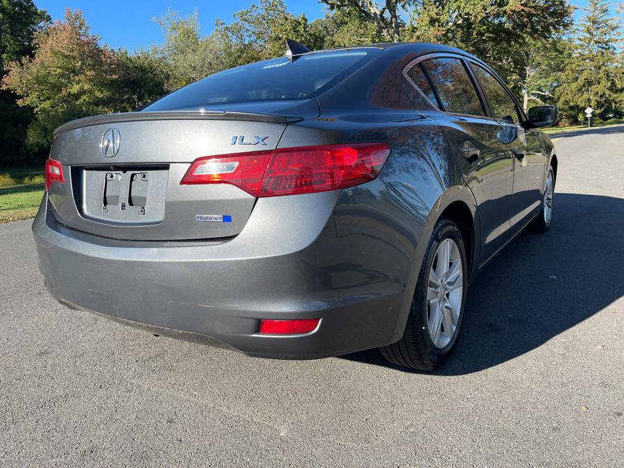 Used 2013 Acura ILX w/ Technology Package FWD image 18