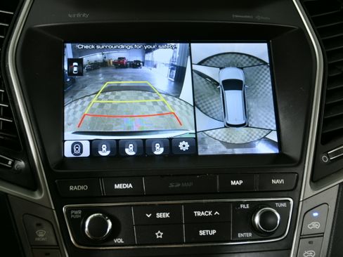 Used 2019 Hyundai Santa Fe XL image 21