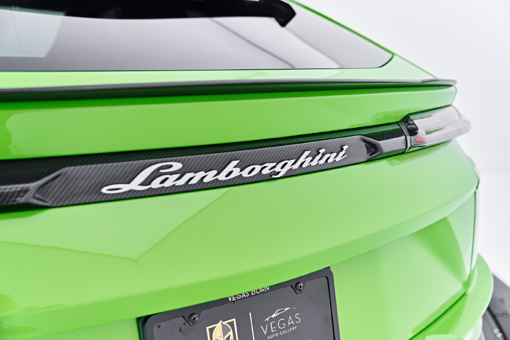 Used 2023 Lamborghini Urus Performante AWD/4WD image 29