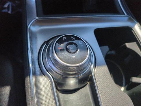 Used 2024 Ford Edge Titanium image 12