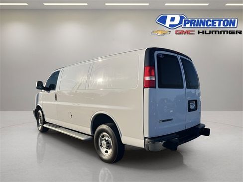 Used 2023 Chevrolet Express 2500 w/ Driver Convenience Package image 6