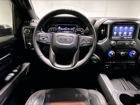 Used 2023 GMC Sierra 2500 AT4 w/ AT4 Premium Plus Package AWD/4WD image 6