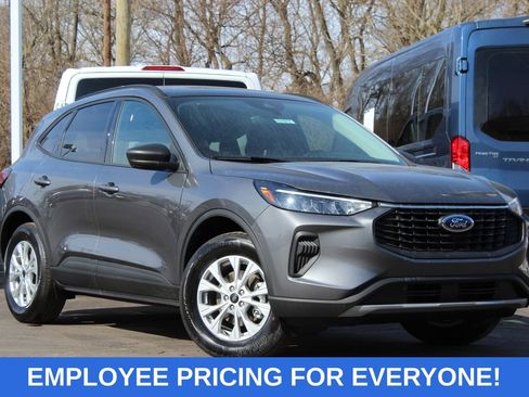 New 2026 Ford Escape Active w/ Cold Weather Package AWD/4WD image 1
