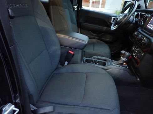 Used 2021 Jeep Wrangler Unlimited Sahara w/ Cold Weather Group image 12