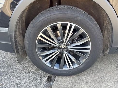 Used 2024 Volkswagen Tiguan Wolfsburg Edition image 12