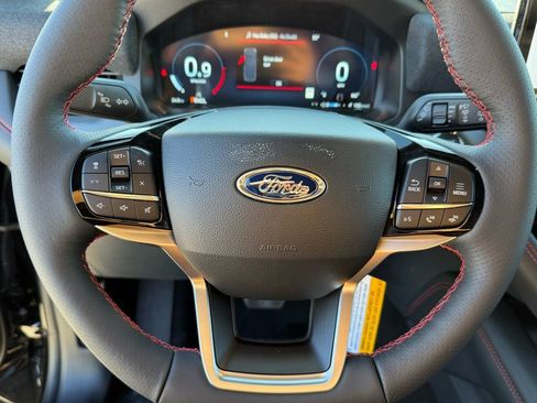 New 2026 Ford Explorer ST-Line w/ ST-Line Street Pack image 13