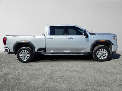 Used 2023 GMC Sierra 2500 Denali AWD/4WD image 2