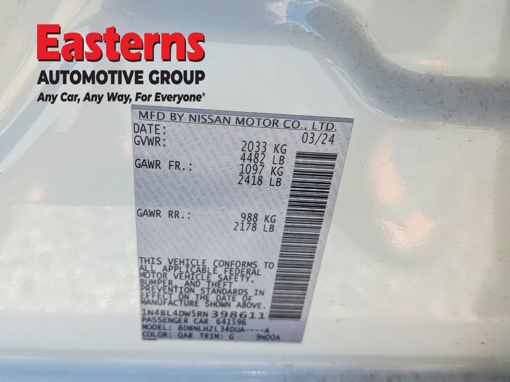 Used 2024 Nissan Altima 2.5 SV AWD/4WD image 34