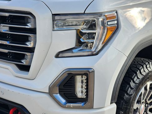 Used 2020 GMC Sierra 1500 AT4 w/ AT4 Premium Package AWD/4WD image 30