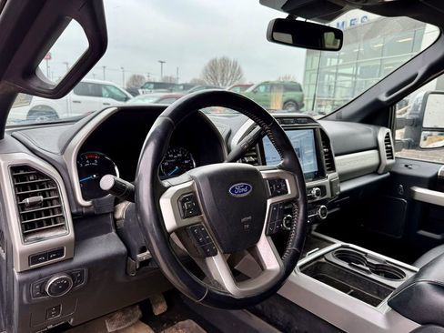 Certified 2022 Ford F350 Lariat w/ Chrome Package image 9