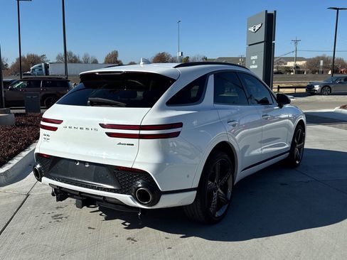 Used 2023 Genesis GV70 3.5T Sport w/ Sport Prestige Package image 23