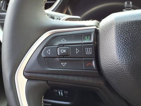 Certified 2023 Jeep Grand Cherokee Altitude image 23