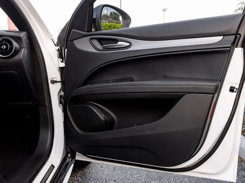 New 2025 Alfa Romeo Stelvio Sprint w/ Veloce Package image 36