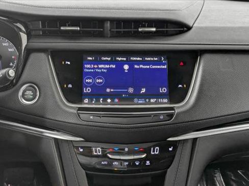 Used 2024 Cadillac XT6 Luxury AWD/4WD image 30