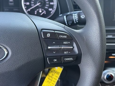 Used 2020 Hyundai Elantra SE w/ Cargo Package (C1) image 18