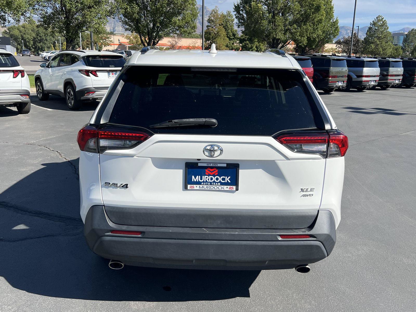 Used 2020 Toyota RAV4 XLE AWD/4WD image 11