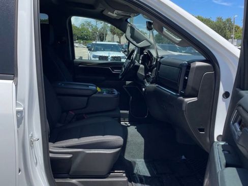 Used 2025 Chevrolet Silverado 2500 LT w/ Convenience Package AWD/4WD image 13