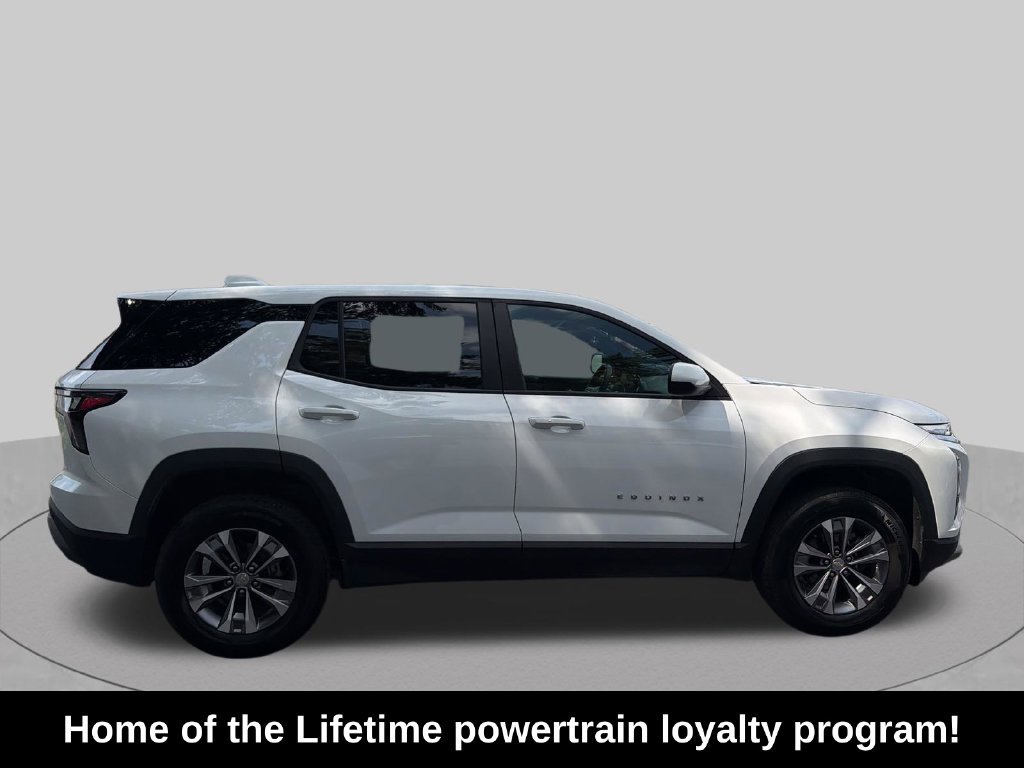 Used 2025 Chevrolet Equinox LT AWD/4WD image 7