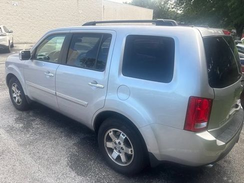 Used 2011 Honda Pilot Touring image 3