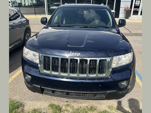 Used 2012 Jeep Grand Cherokee Laredo w/ Laredo E Group AWD/4WD image 1