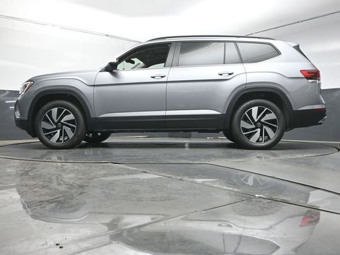 New 2026 Volkswagen Atlas SE FWD image 36