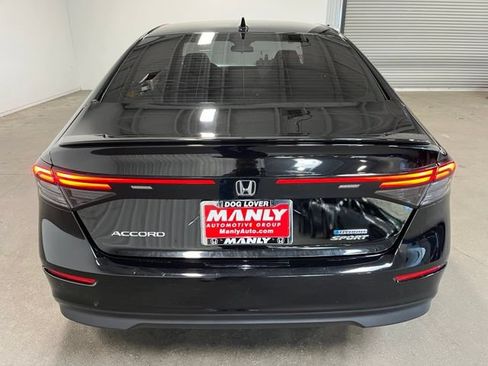 Used 2024 Honda Accord Sport image 4