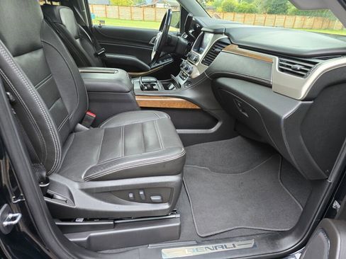 Used 2020 GMC Yukon XL Denali w/ Denali Ultimate Package image 13