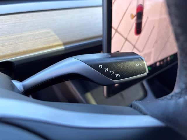 Used 2022 Tesla Model Y Performance AWD/4WD image 15