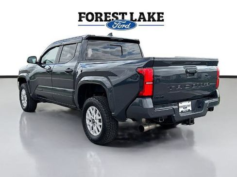 Used 2024 Toyota Tacoma SR5 AWD/4WD image 5