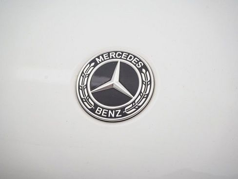 Used 2022 Mercedes-Benz GLC 300 4MATIC image 13