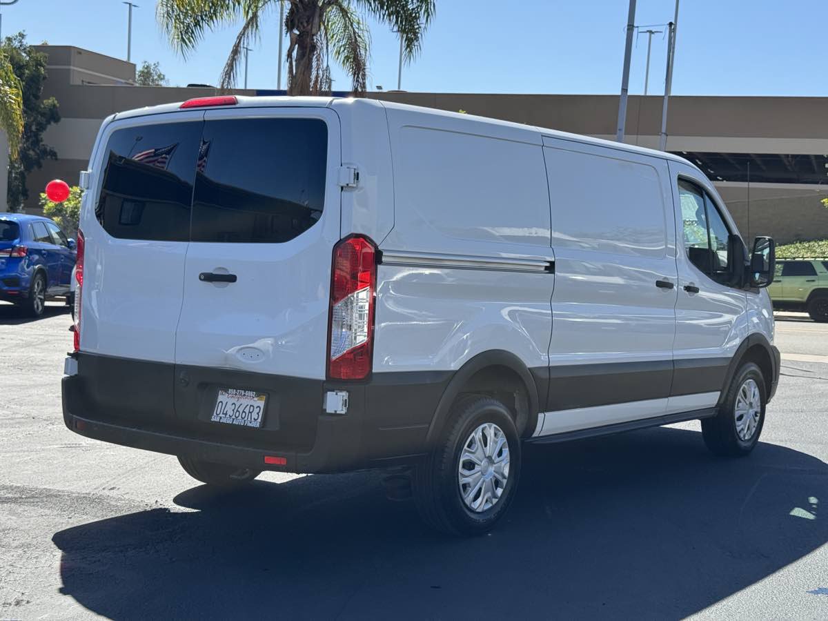Used 2022 Ford E-Transit Low Roof RWD image 10