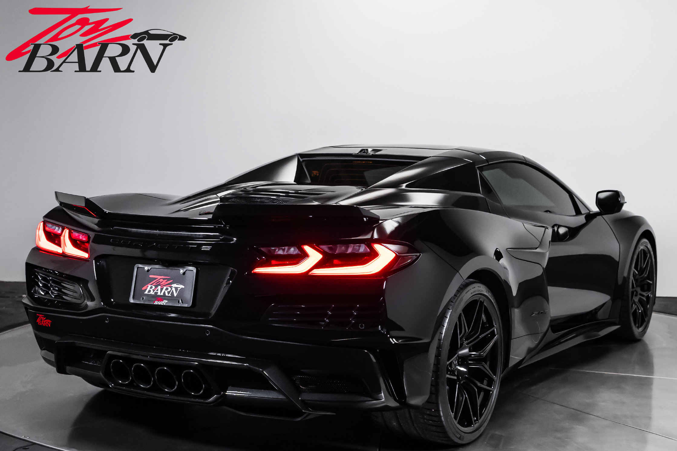 Used 2026 Chevrolet Corvette Z06 w/ Stealth Interior Trim Package RWD image 13