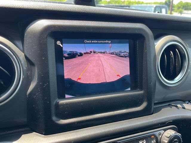 Used 2021 Jeep Gladiator Overland w/ Trailer Tow Package AWD/4WD image 30