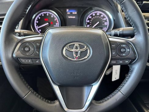 Used 2019 Toyota Camry SE image 15